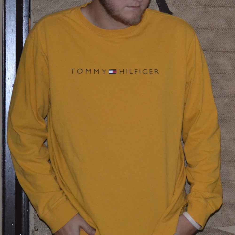Men's Vintage Look Tommy Hilfiger LongSleeve Large